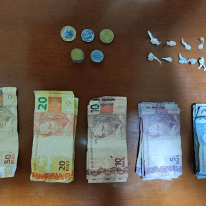 Morador de rua é preso em flagrante por tráfico de drogas